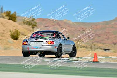 media/Dec-13-2025-Extreme Speed (Sat) [[d129ecb0b9]]/Beginner/Session 2 (Turn 4)/